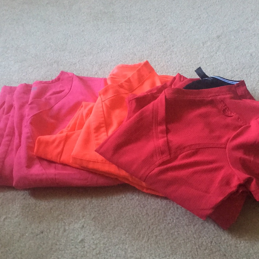 Greys anatomy and Elle scrubs sets